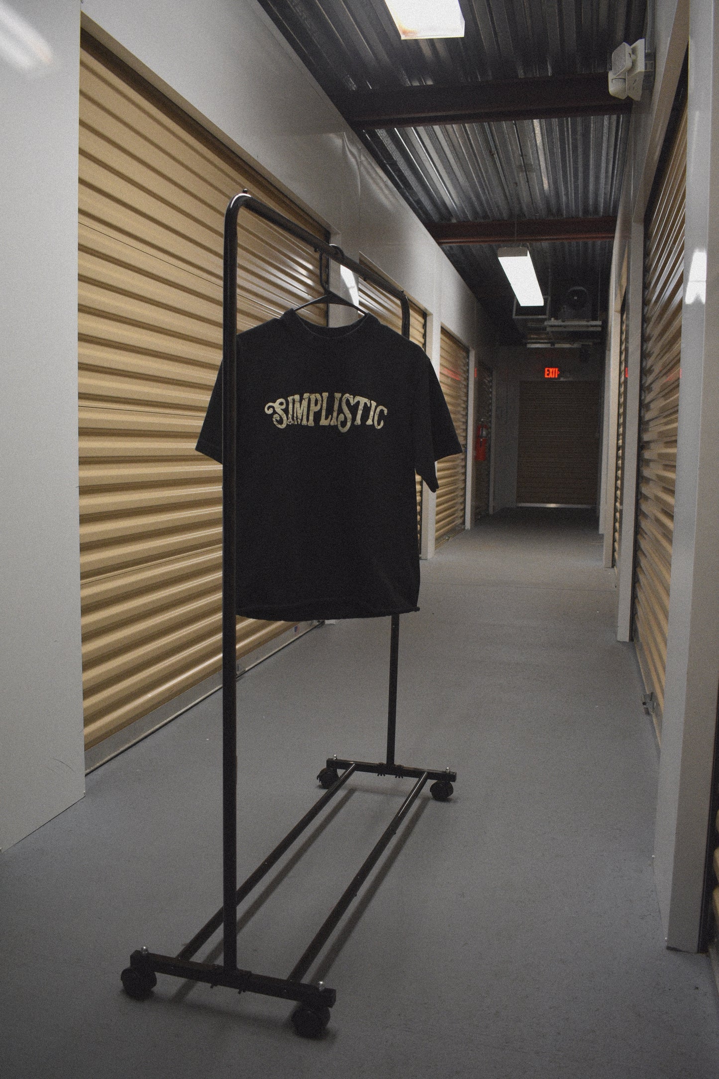 10: Identify Whats Essential Eliminate The Rest T-Shirt (BLACK)